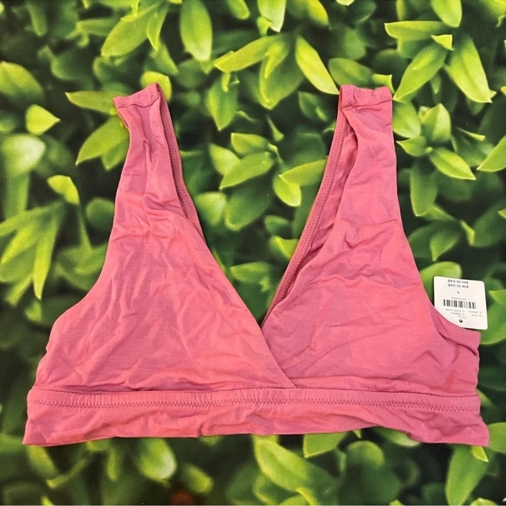 ANTHROPOLOGIE Monique
Modal Bralette in Raspberry Color, Size Small, NWT - Picture 5 of 6